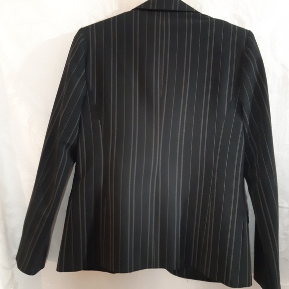 Louben II Pinstripe blazer - Picture 5 of 7